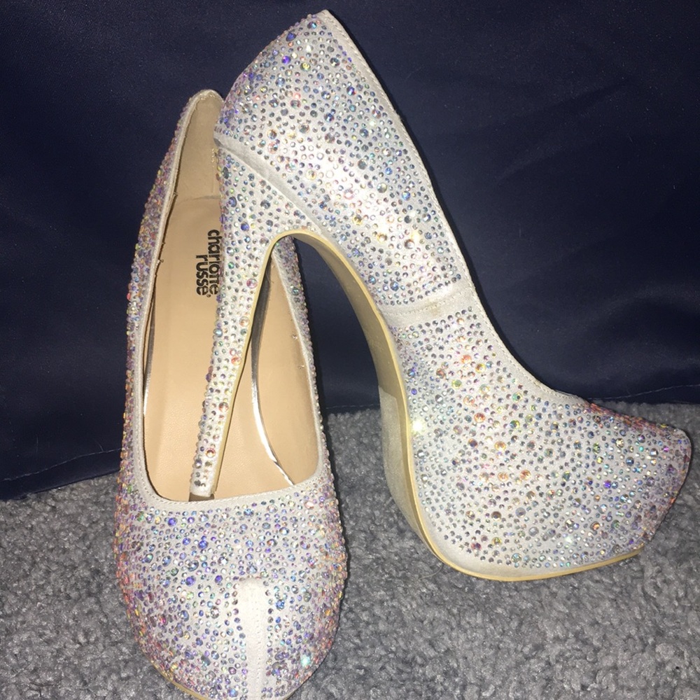 💜CHARLOTTE RUSSE RHINESTONE HEELS SIZE 8